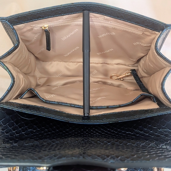 NWT Brahmin Small Hallie in Evergreen Kalopsia - Picture 11 of 15